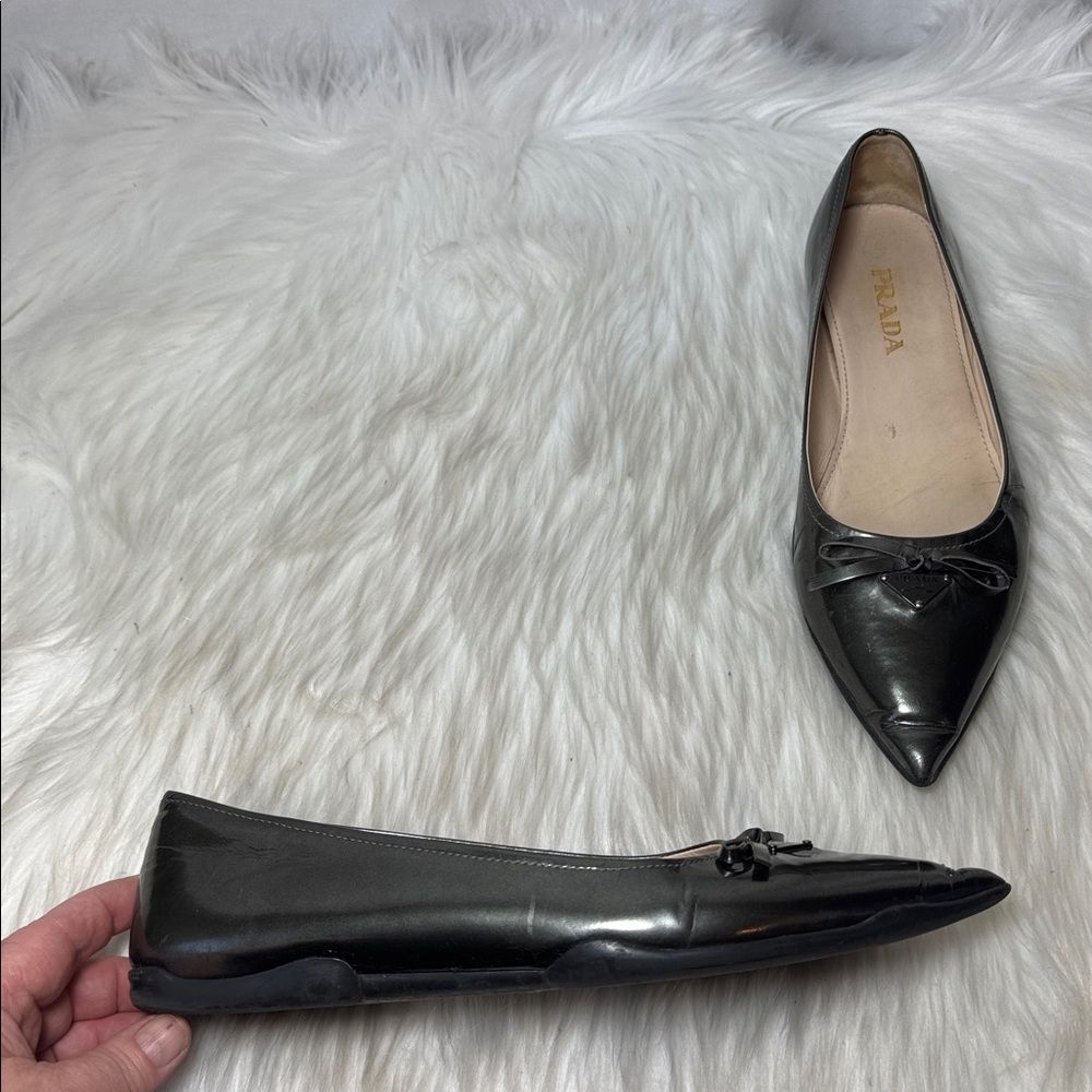 Prada Calzature Vintage Dark Pewter Ballet Patent Leather Flats Sz 38.5/US 8.5